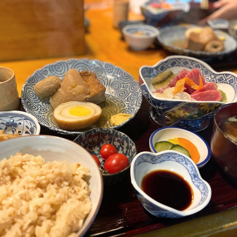 おでんランチ お刺身つき(神田 尾張屋 本店)