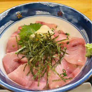 鰤丼(魚料理 渋谷 吉成本店 丸の内店)
