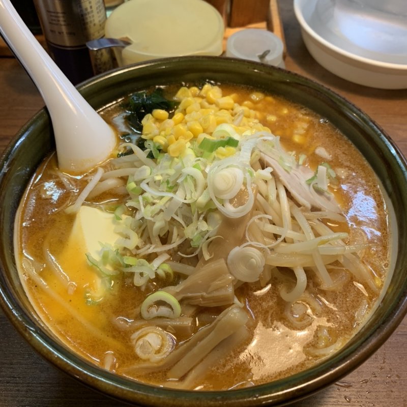 特製味噌バターコーンラーメン(函館ラーメン 船見坂)
