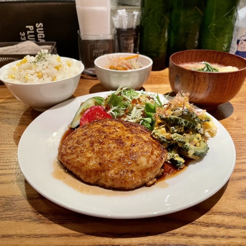 豆腐ハンバーグランチ(シュガー・プラム サンジュウサン)