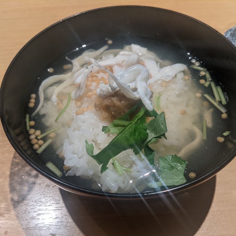 白魚と梅干の出汁茶漬け(みこころや )