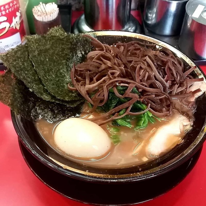 ラーメン きくらげ ほうれん草 味玉(ラーメン 環2家 蒲田店)