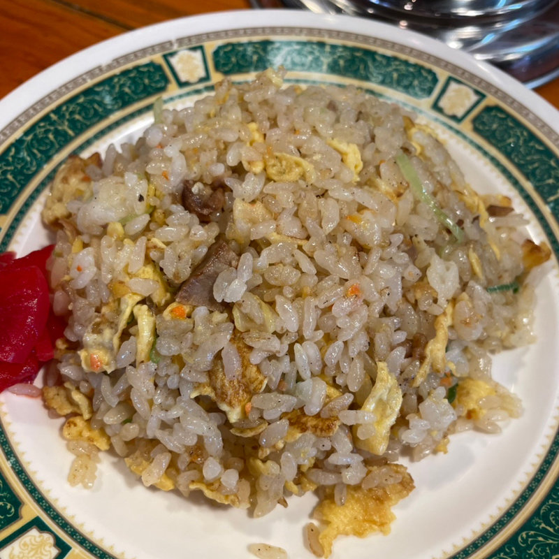 半焼きめし(麺屋ラ賊 （らぞく）)