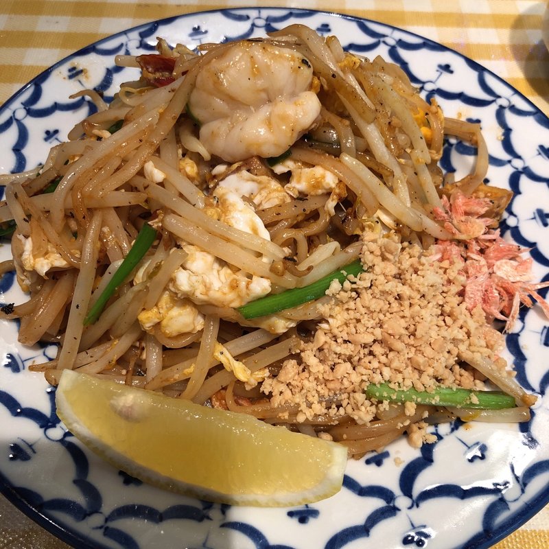 パッタイ(タイ屋台料理 ティーヌン 銀座ファイブ店)