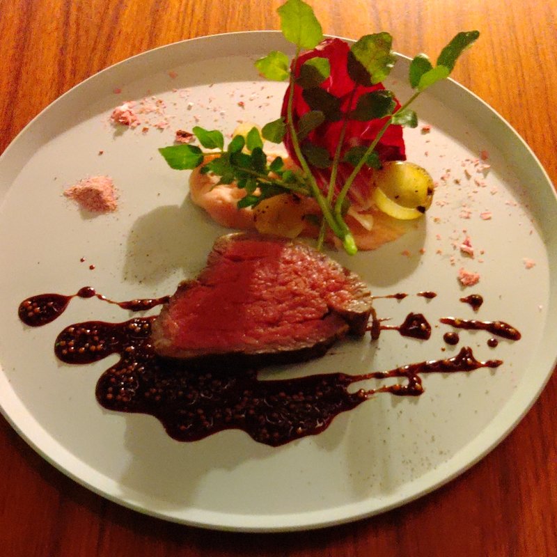 赤城牛フィレ肉のソテー(SHIROIYA the LOUNGE)