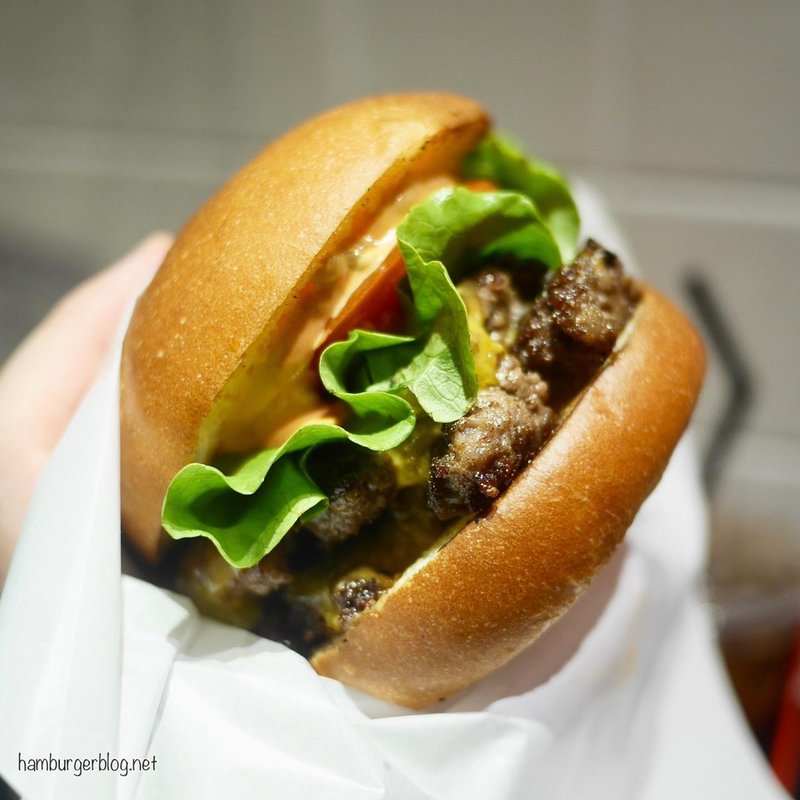 ダブルのCOMBO・B(ヘンリーズ バーガー （HENRY'S BURGER）)