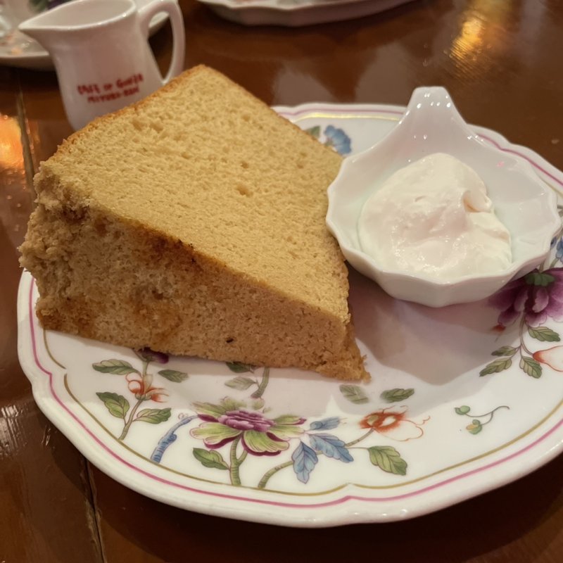 シフォンケーキ(銀座みゆき館 銀座本店〈6丁目店〉)