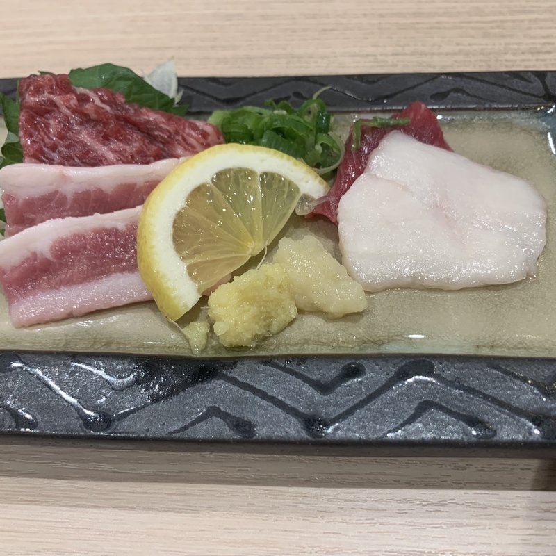 馬刺し盛り合わせ(HERO海 熊本駅店 )