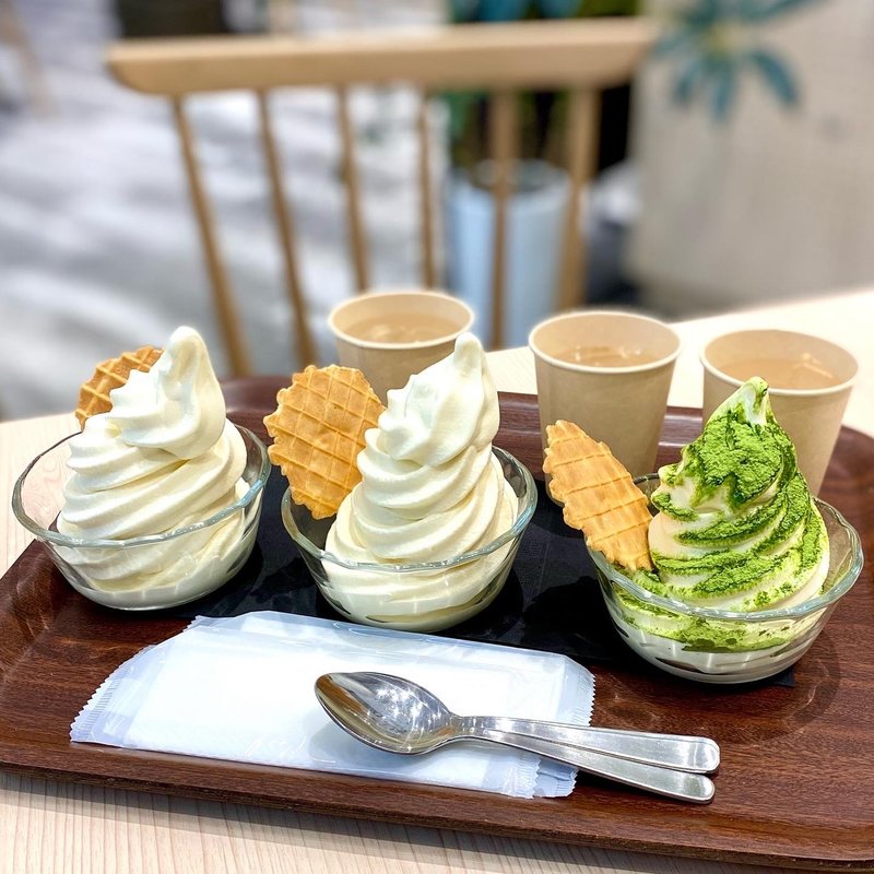 北海道ソフトクリーム(天狼院書店パルコ心斎橋店)