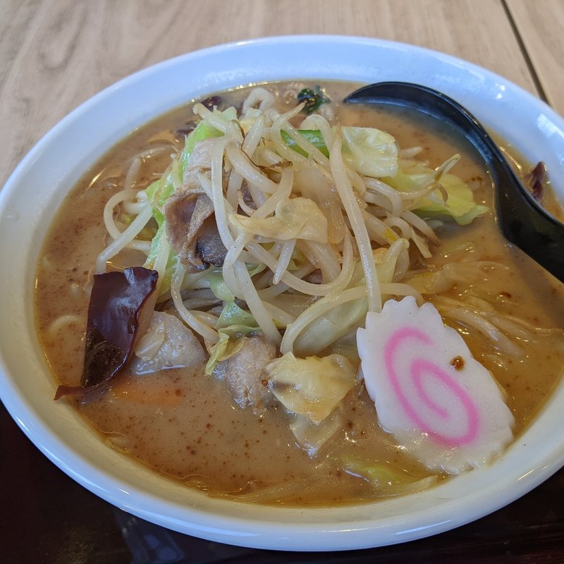 濃厚黒マー油タンメン(埼玉タンメン 山田太郎 所沢本店 )