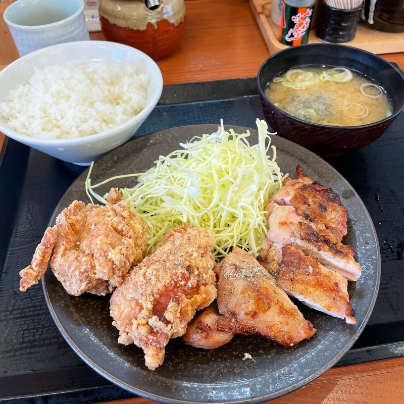 出汁からあげと出汁やきとり定食(からやま 新橋店 )