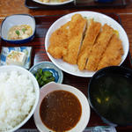 九州産鶏のジャンボカツ定食