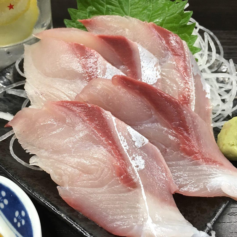 ぶり刺し(ふくふく)