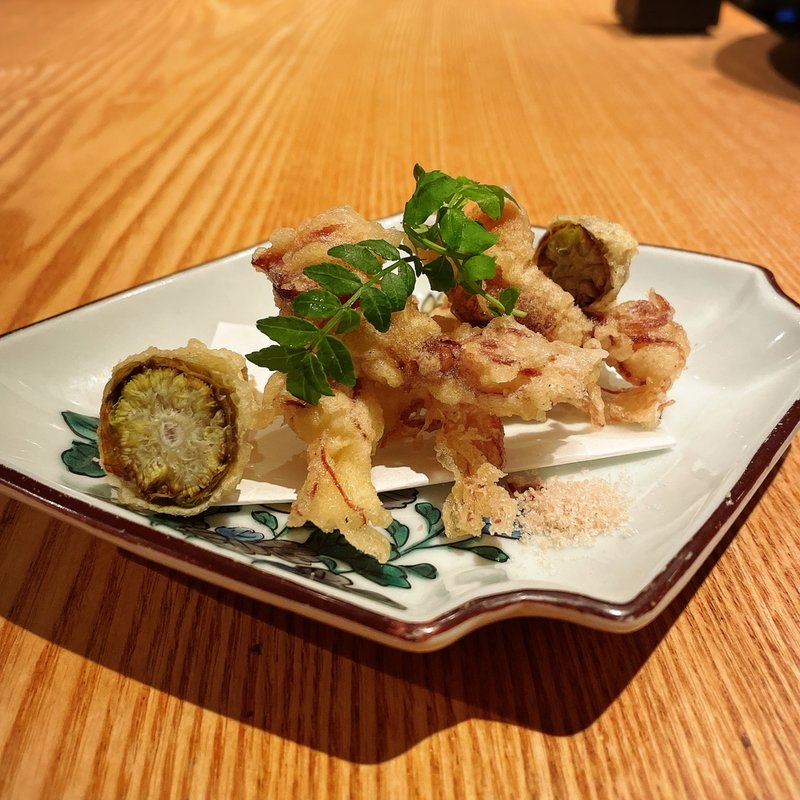 ほたるいかと蕗のとう天ぷら(高太郎 （こうたろう）)