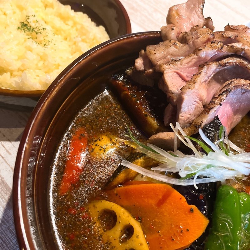 やわらか子羊のガーリック焼き(ピカンティ （Picante）)