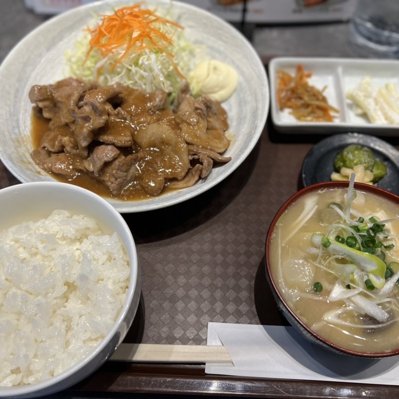 しょうが焼定食(酒と飯　たまる食堂)