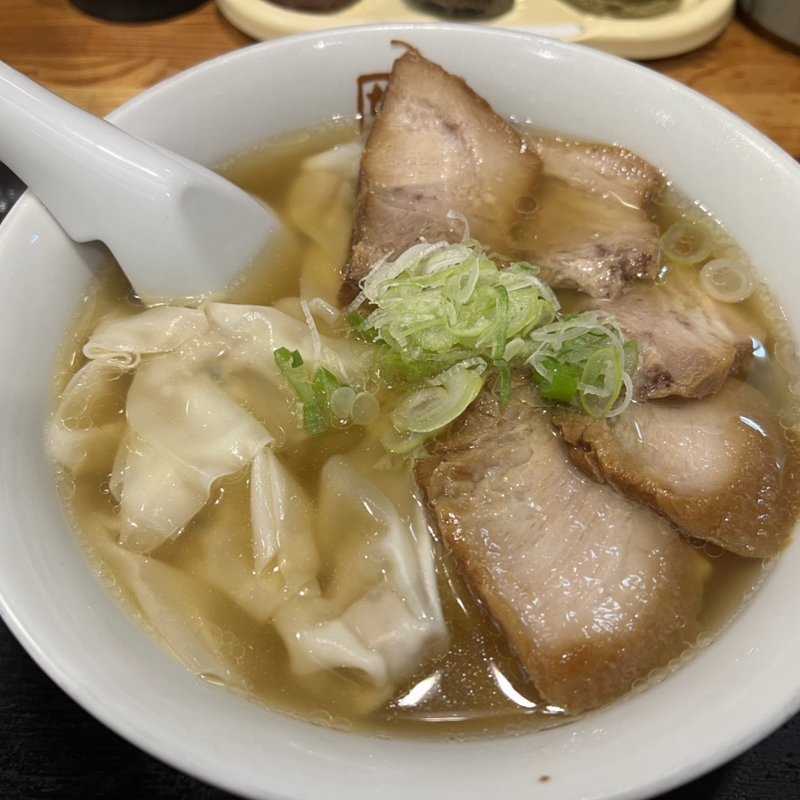 喜多方わんたんらーめん(喜多方ラーメン 坂内 歌舞伎町店)