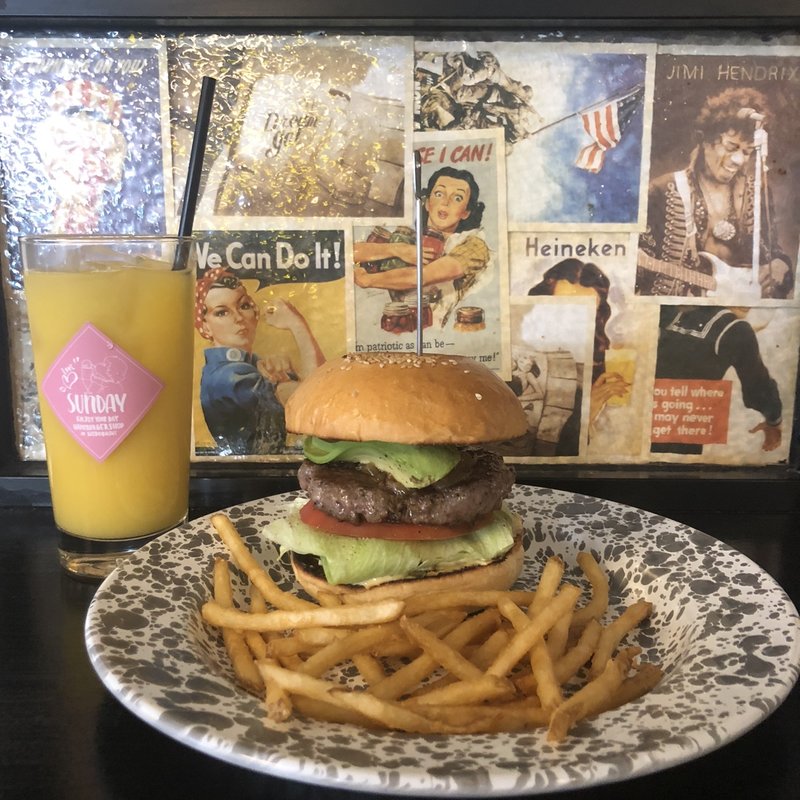 アボカドバーガー(SUNDAY)