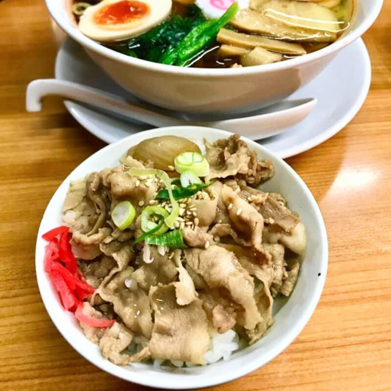 豚めし(中華そば 半ざわ)