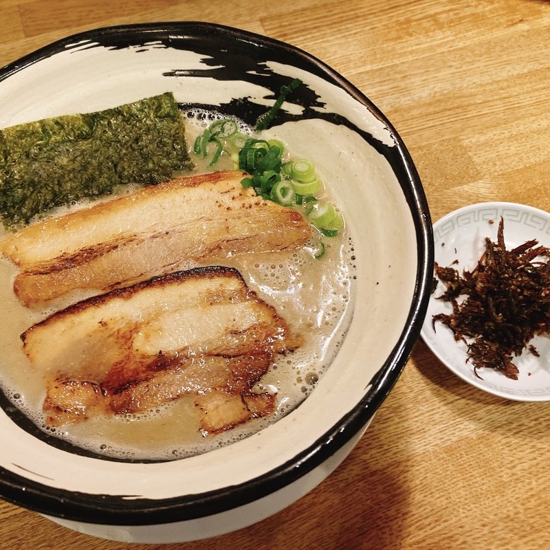 濃厚煮干とんこつ 石田ラーメン(濃厚煮干とんこつラーメン　石田てっぺい )