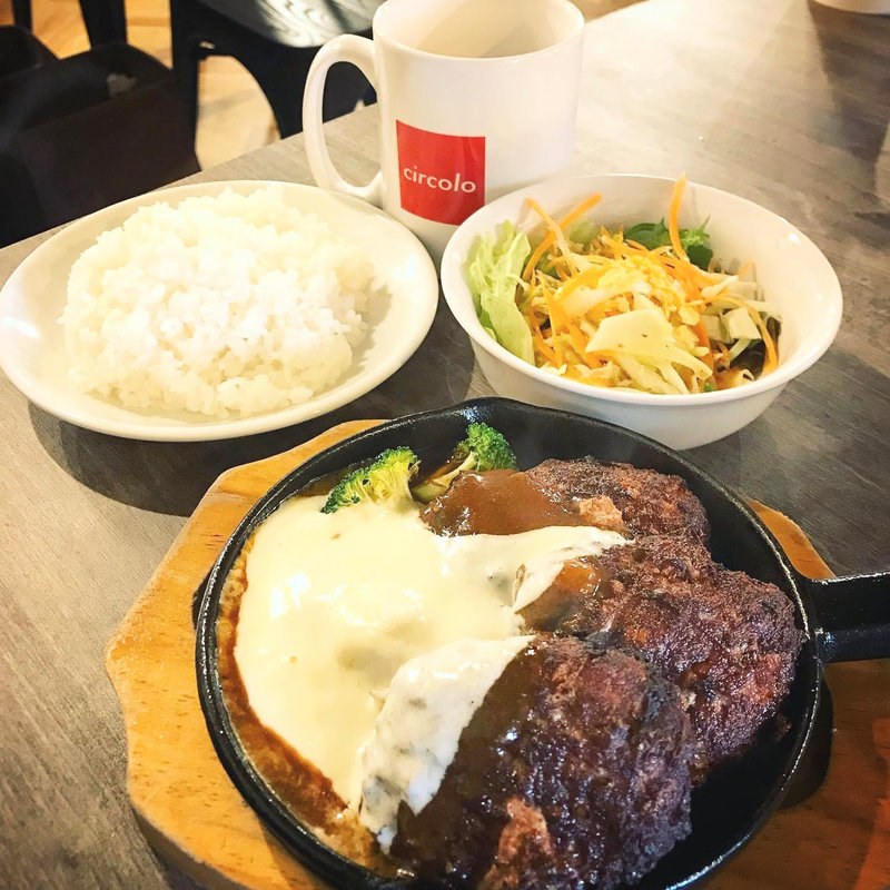 熱々チーズハンバーグステーキ(チルコロ)