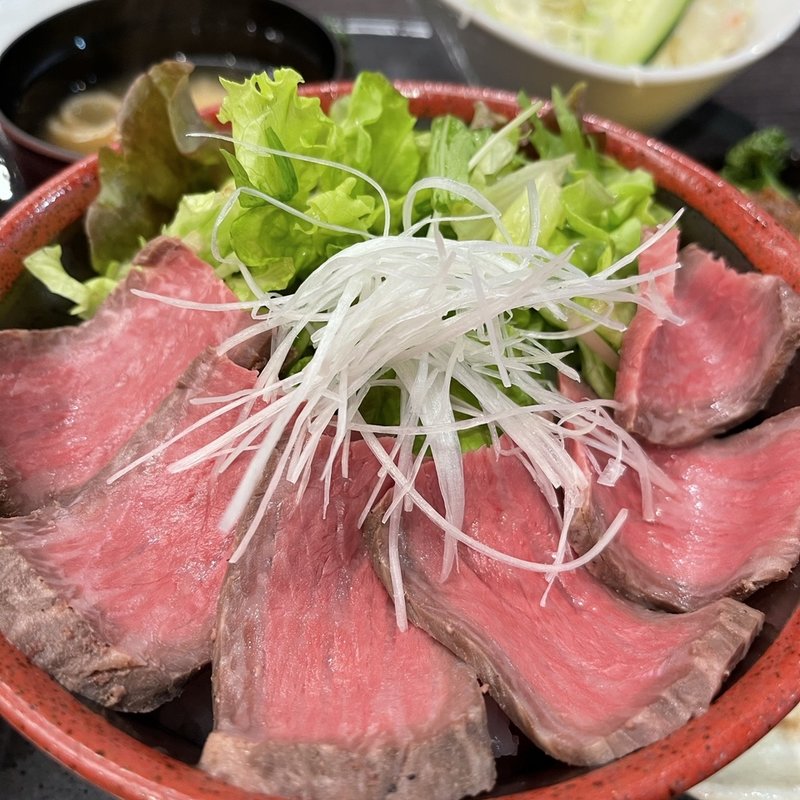 松阪牛ローストビーフ丼(松阪まるよし 鎌田本店)