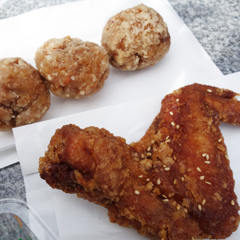 ぽっぽ団子(かしわ飯 からあげ ポッポしゃん)