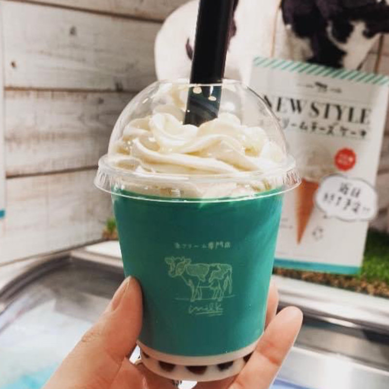 生クリームクリームシェイク(生クリーム専門店 ミルク 横浜店)