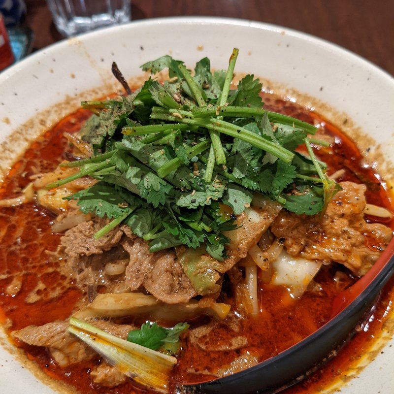 羊肉パクチー担担麺(CHINESE DINING方哉)