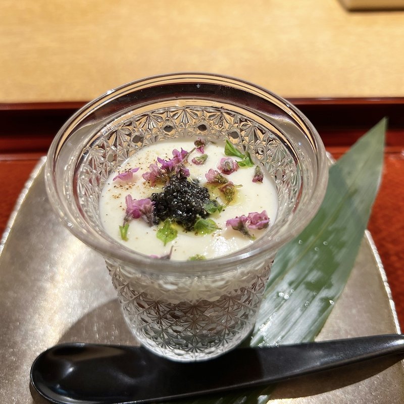 ヒウチと蕪のクリームスープ(和牛会席 ぎをん だいきち)