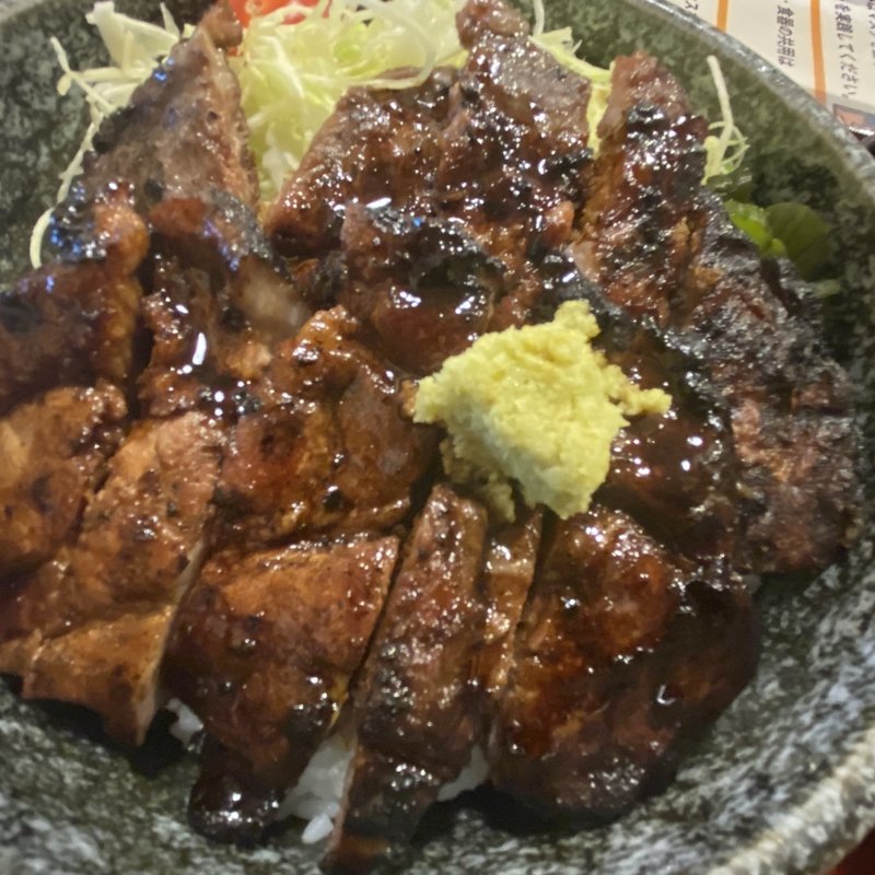 炭火焼き豚丼ダブル(ぼんてん漁港 仙台東口店 )