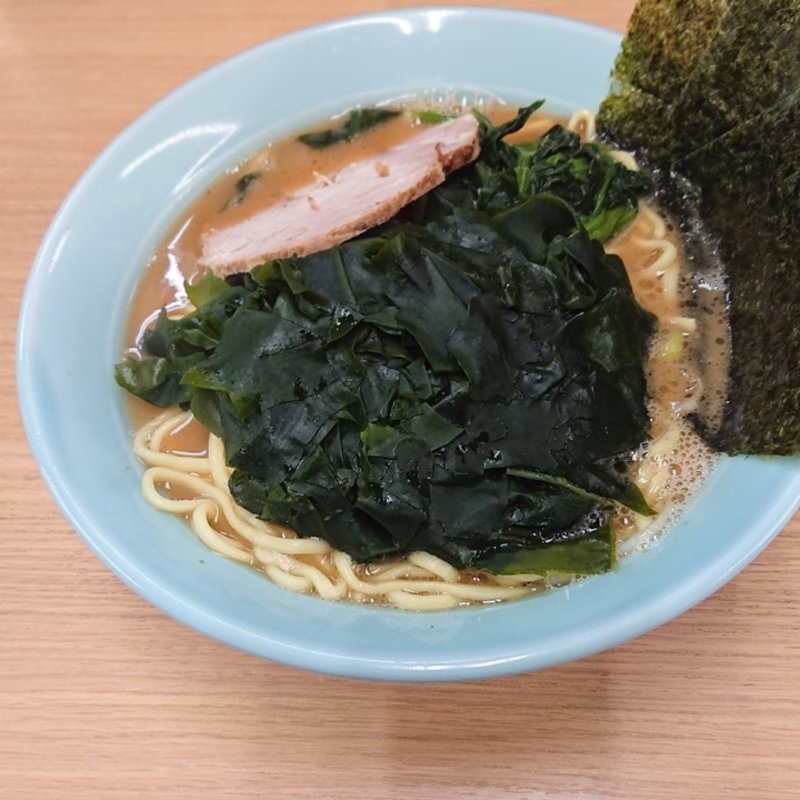 ラーメン　中　ワカメトッピング(横浜らーめん 武蔵家 日吉店)