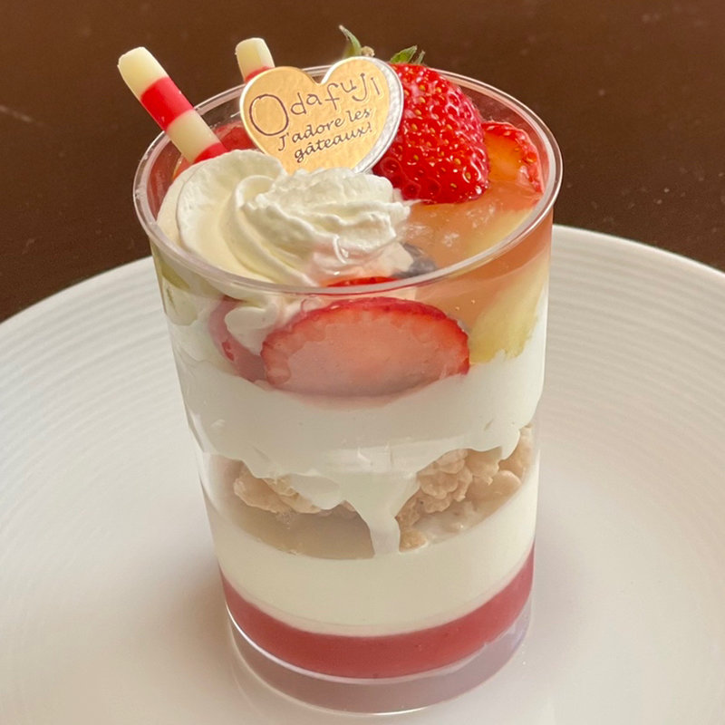 きまぐれフルーツミニサンデー(西洋菓子 おだふじ (大泉学園店))