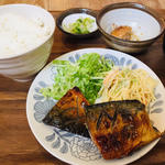 焼魚定食(蕎麦cafe 輪 rin)