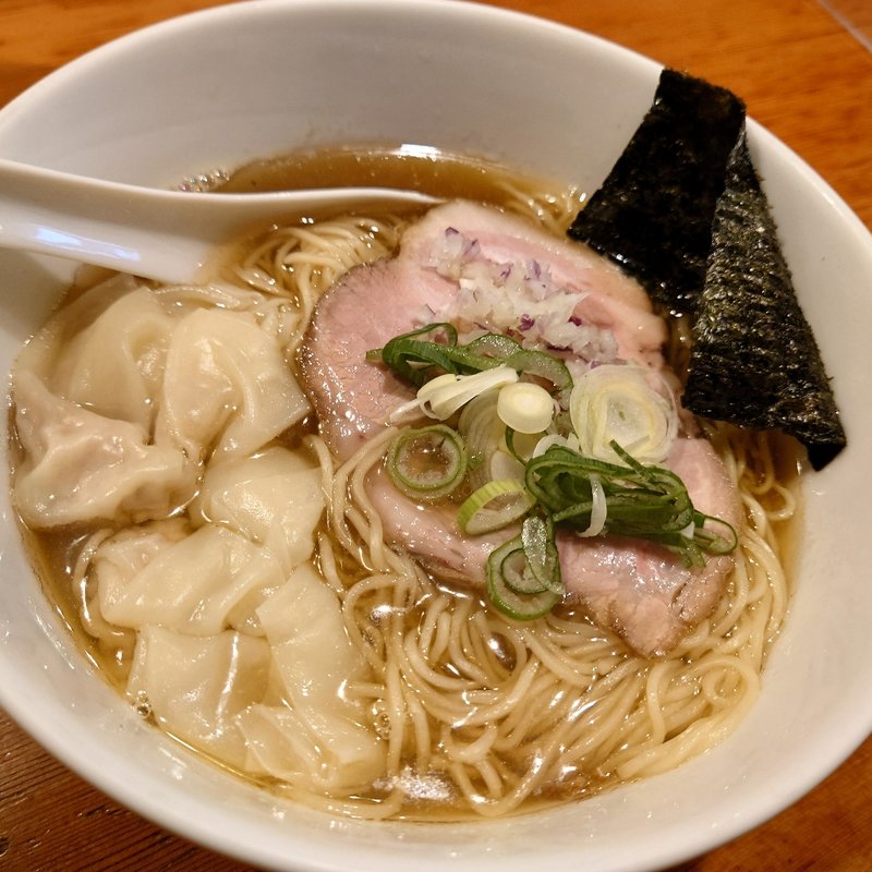 わんたん麺　大盛(榮じ)