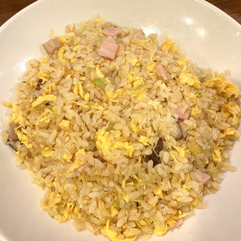 五目チャーハン(中華厨房 トクチャイナ)