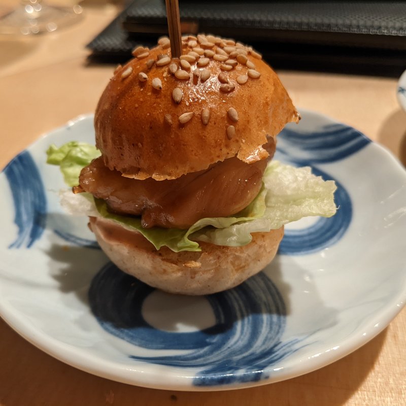 照り焼きチキンバーガー(焼鳥山もと 阿佐ヶ谷cellar)