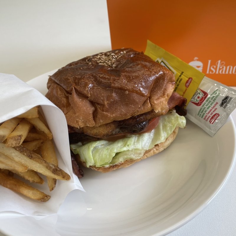 ベーコンエッグバーガー(Island Burgers 市ヶ谷店)