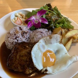 ロコモコ定食(ハワイアンカフェ Ririha リリハ)
