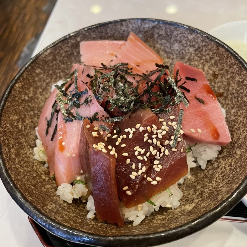 まぐろ丼(バード)