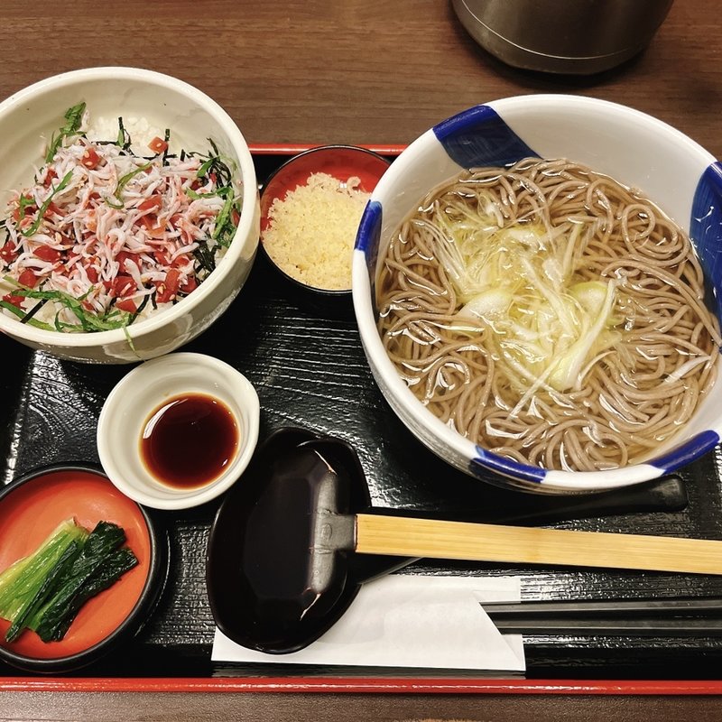 梅しらす丼定食［春の限定メニュー］(信州そば処 そじ坊 三軒茶屋キャロットタワー店)