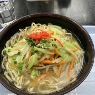 野菜そば(空港食堂 （クウコウショクドウ）)