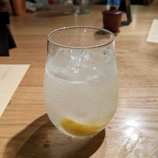 生搾りレモンサワー(まぐろとさば。中目黒)