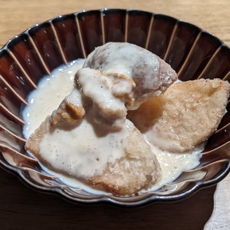 出汁ポテトウニクリームソース(まぐろとさば。中目黒)