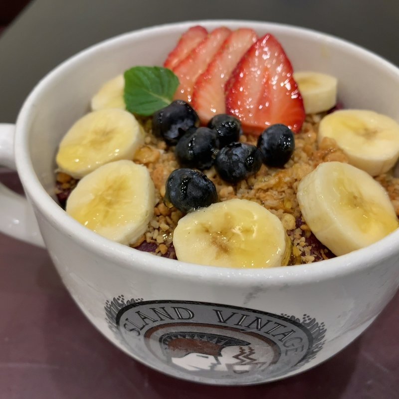 アサイーボール(アイランドヴィンテージコーヒー 横浜ベイクォーター店)