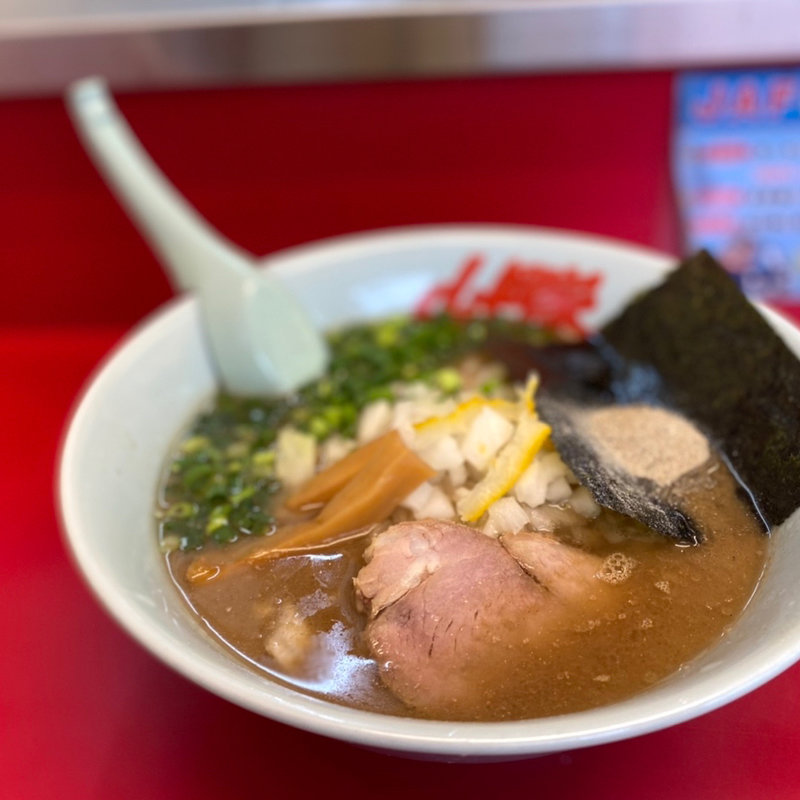 煮干し豚骨ラーメン(ラーメン山岡家 南2条店)