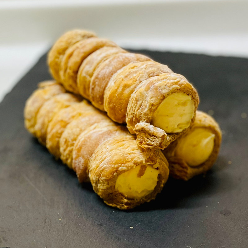 コロネ(西洋菓子 おだふじ (大泉学園店))