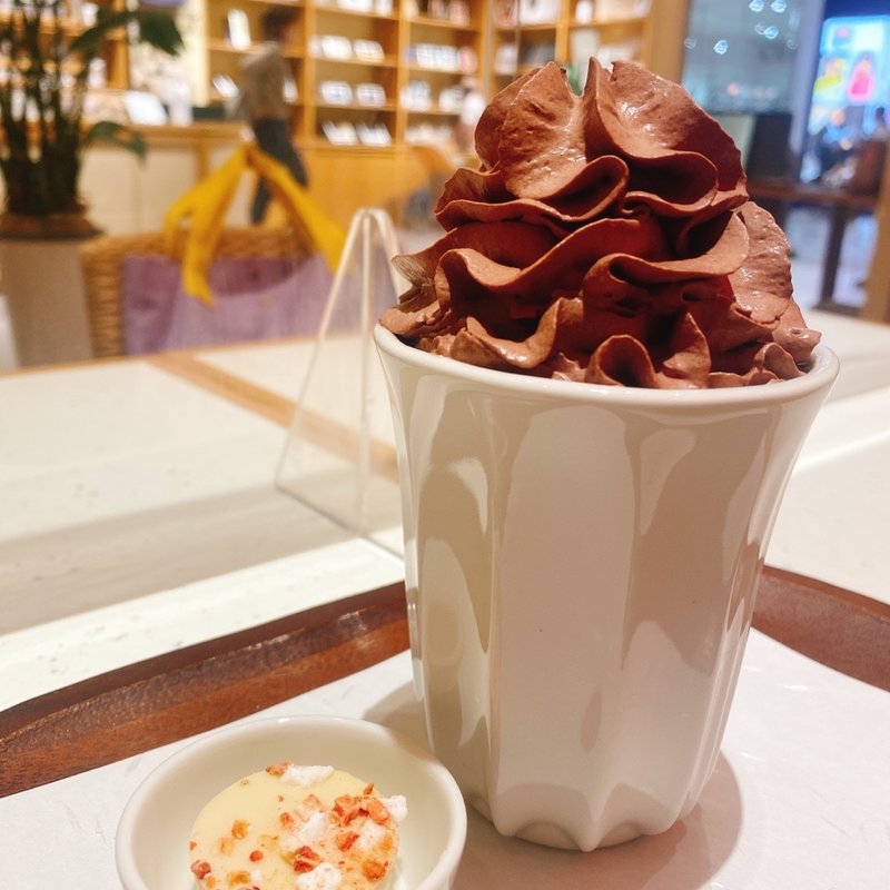 ショコラドリンク クラシック70 カカオホイップ(ホテルショコラ 沖縄パルコシティ店)