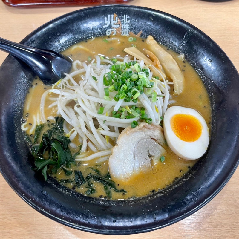 鬼辛味噌ラーメン(北海道らーめん 北の恵み)