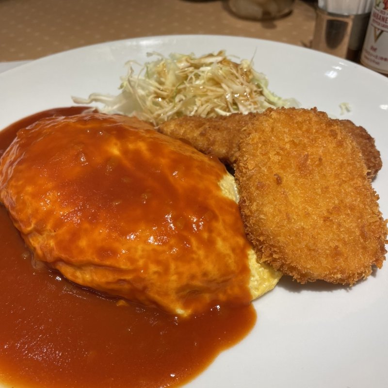 Aランチ　オムライスと本日のフライ2品(グルメカリー ピッコロ 阪急かっぱ横丁店)